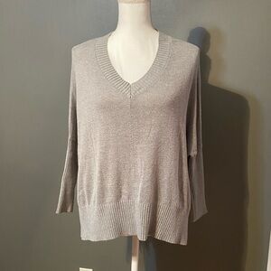 Chic Women's V-Neck Sweater in Light Gray
